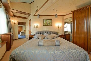 Апартаменты «Римский-Корсаков» в Гостинице Амбассадор