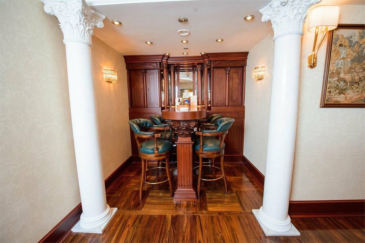 Фотографии номера Президентские апартаменты в Гостинице Амбассадор Санкт-Петербург