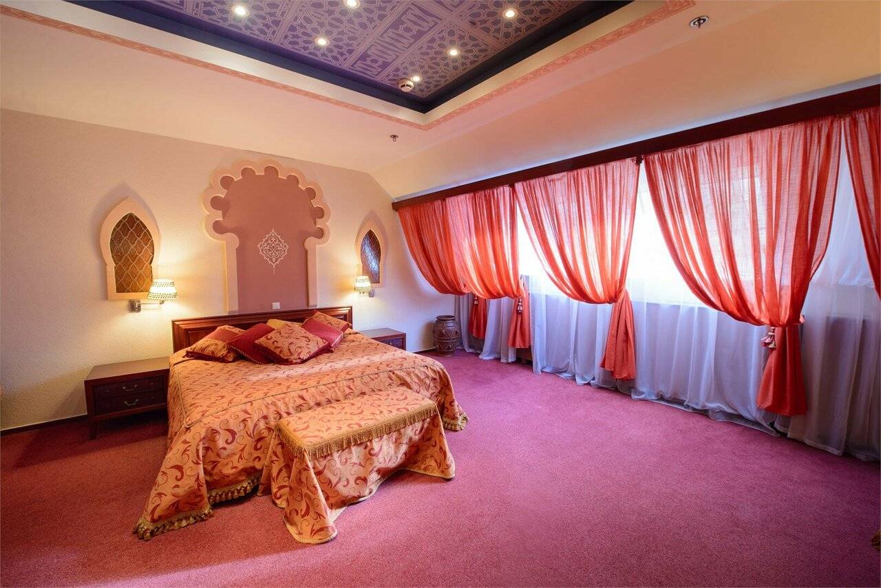 Фотографии номера Полулюкс в Гостинице Амбассадор Санкт-Петербург