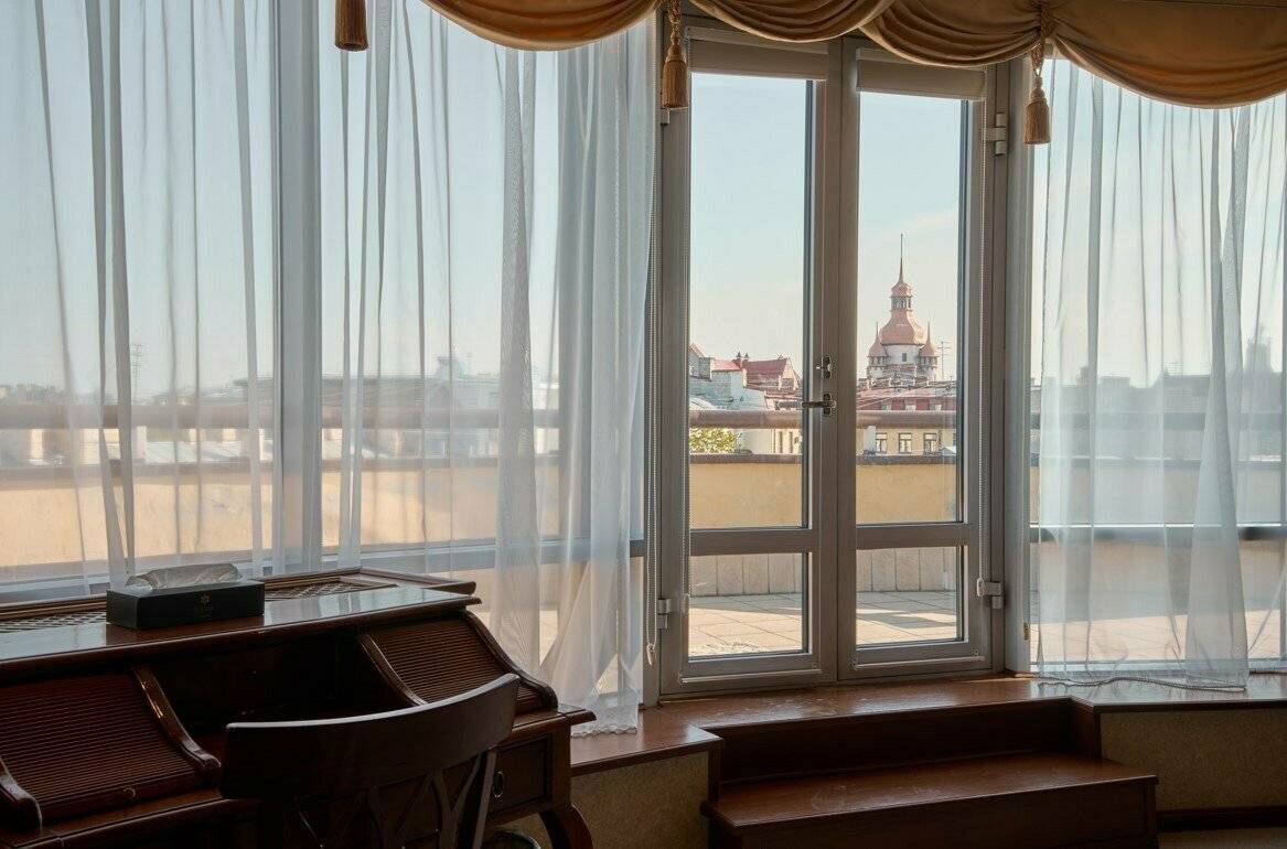 Фотографии номера Апартаменты «Римский-Корсаков» в Гостинице Амбассадор Санкт-Петербург