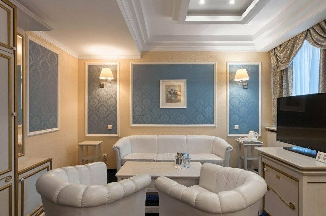 Фотографии номера Полулюкс в Гостинице Амбассадор Санкт-Петербург